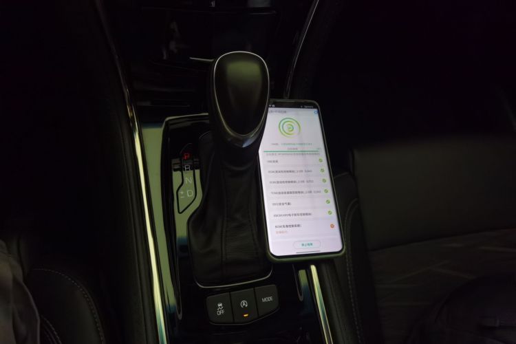 凯迪拉克ATS-L 2017款 28T 技术型中控内饰18