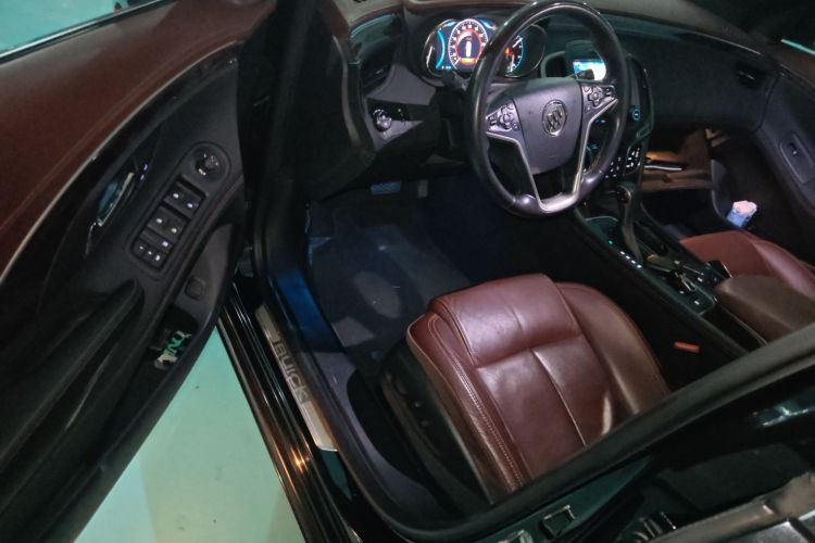 别克 君越 2013款 2.4L SIDI豪华舒适型中控内饰7003