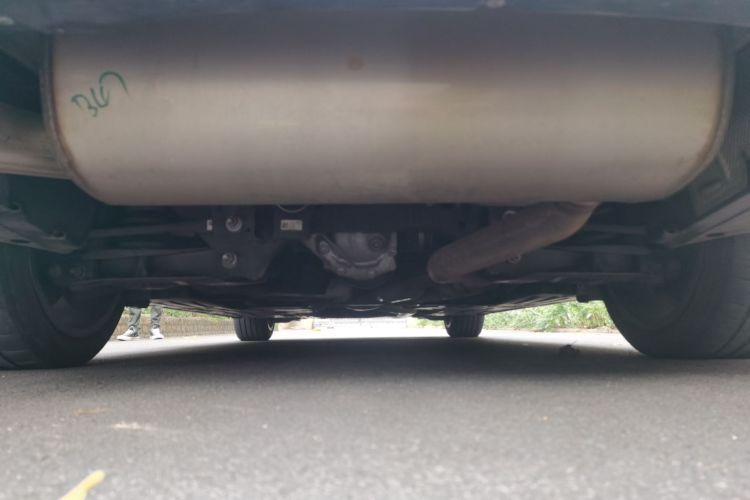 宝马3系 2019款 320Li M运动曜夜版局部细节9009