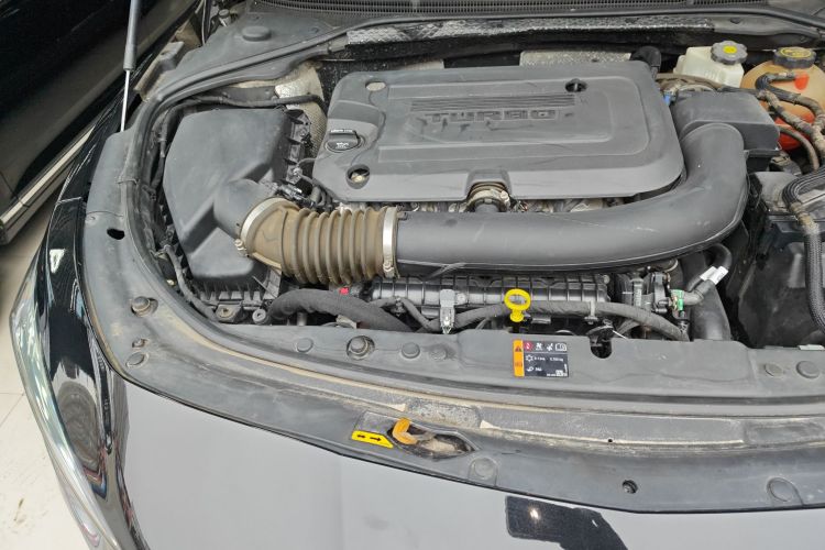 别克 君越 2019款 28T 精英型局部细节9005