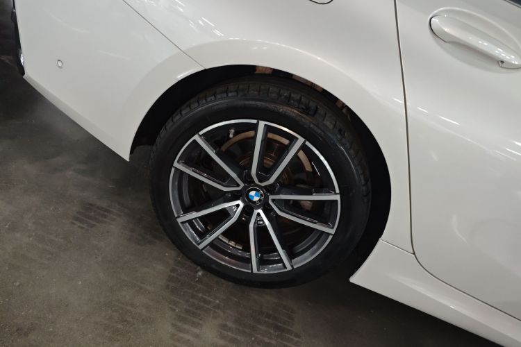 宝马3系 2024款 325Li M运动套装车身外观6008