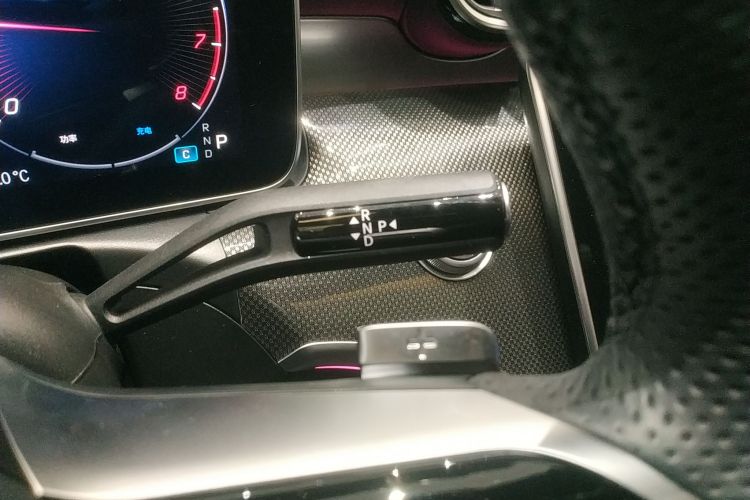 奔驰C级 2024款 改款二 C 260 L 运动版局部细节18