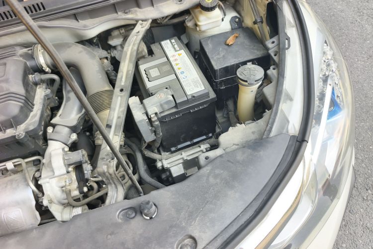 比亚迪 元 2016款 1.5TID 自动尊荣型局部细节9007