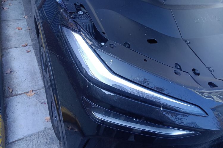 乐道L60 2024款 60kWh 四驱版车身外观8