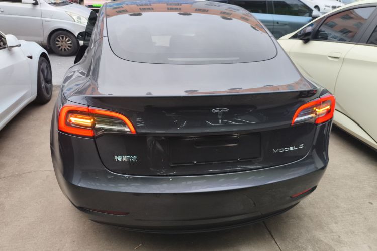 特斯拉 Model 3 2021款 标准续航后驱升级版车身外观6