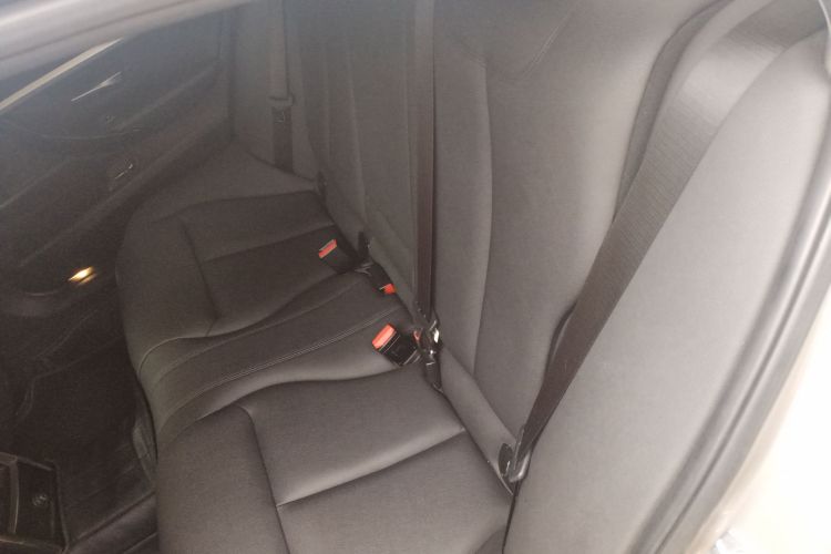 宝马3系 2017款 320Li 时尚型中控内饰21