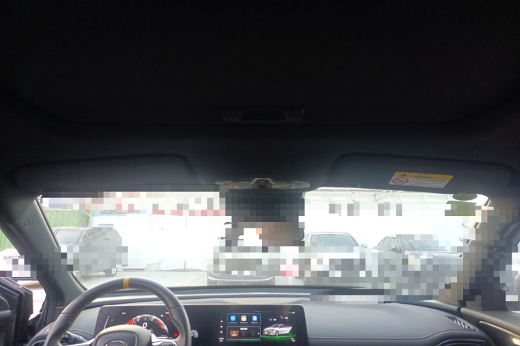 广汽传祺 影豹 2022款 270T DCT J16 R-style赛道版中控内饰22