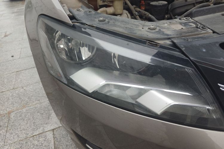 大众 帕萨特 2013款 1.8TSI DSG尊荣版车身外观6006