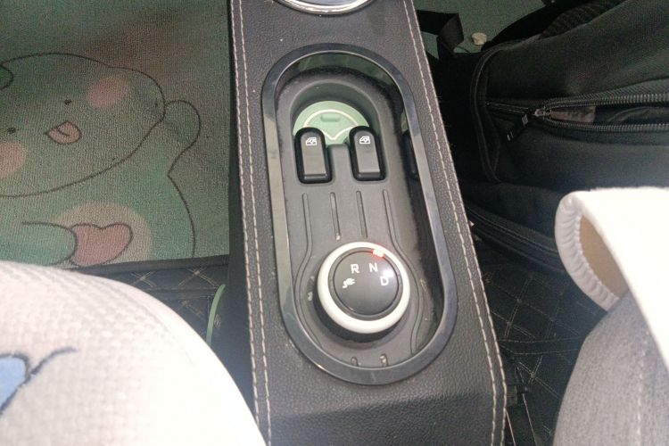 五菱汽车 宏光MINIEV 2022款 马卡龙臻享款 三元锂中控内饰18