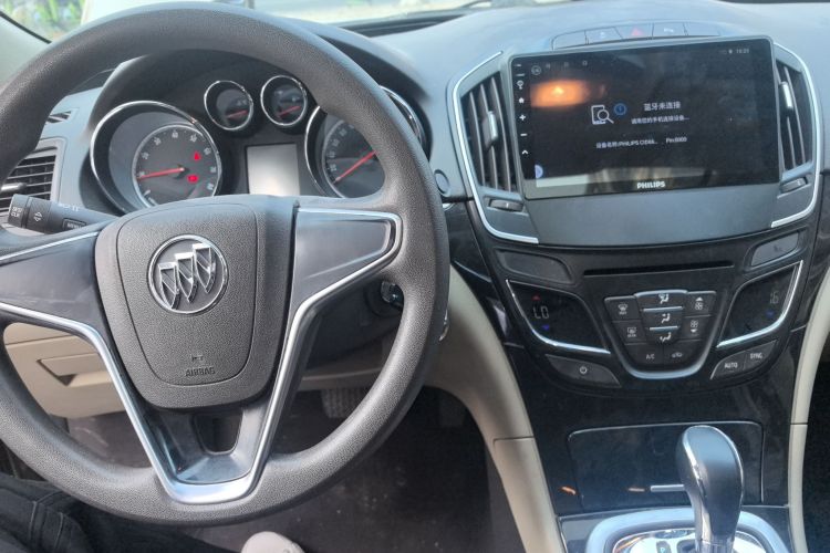 别克 君威 2015款 2.0L 领先时尚型中控内饰7002