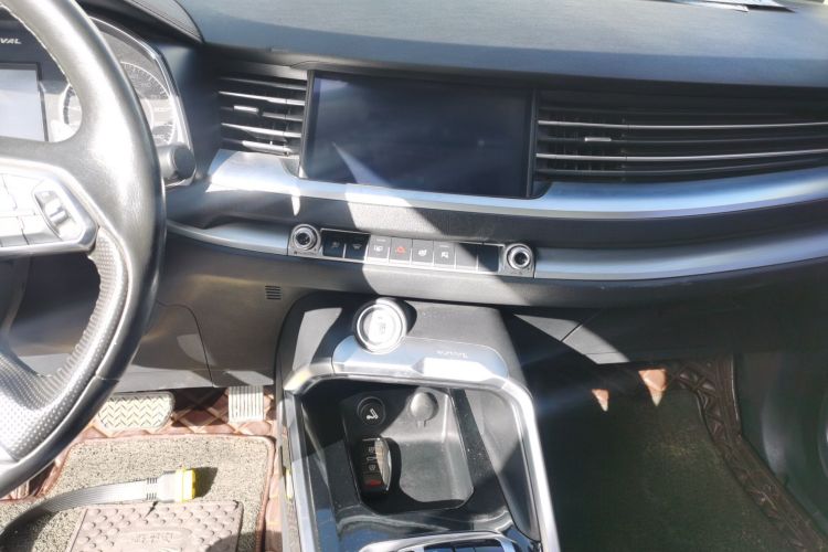 哈弗H6 2017款 红标 2.0T 自动两驱智尚型中控内饰16