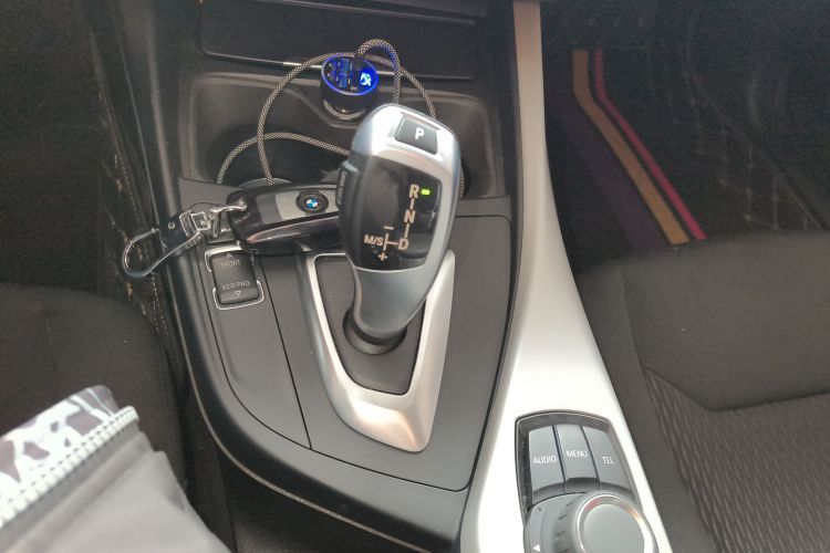 宝马1系(进口) 2013款 改款 118i 领先型局部细节18