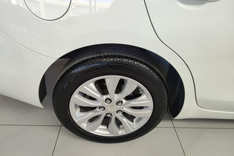 别克 英朗 2021款 1.3T 自动轻混动进取型车身外观56