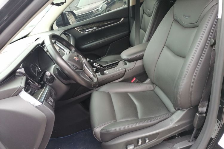 凯迪拉克XT5 2018款 28T 四驱豪华型中控内饰19