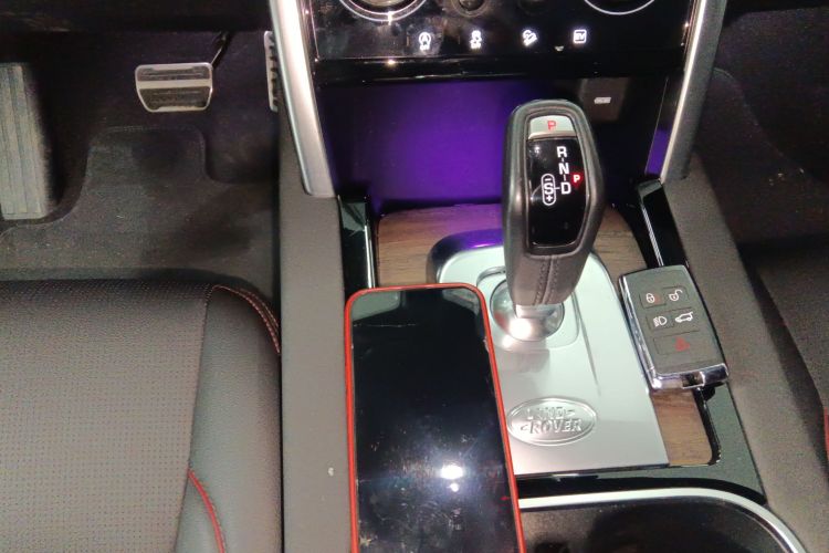 路虎 发现运动版新能源 2022款 改款 P300e 插电式电动混合版局部细节18