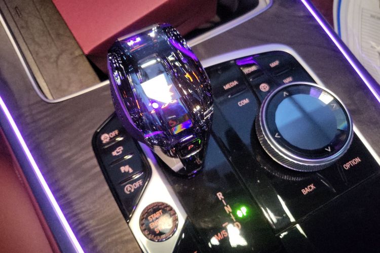 宝马X5 2022款 xDrive 30Li 尊享型M运动套装中控内饰18