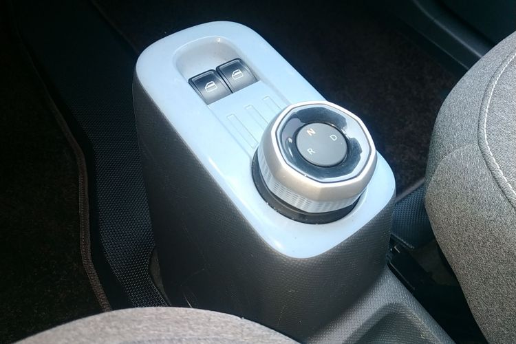 吉利银河 2023款 熊猫mini 200km 耐力熊局部细节18