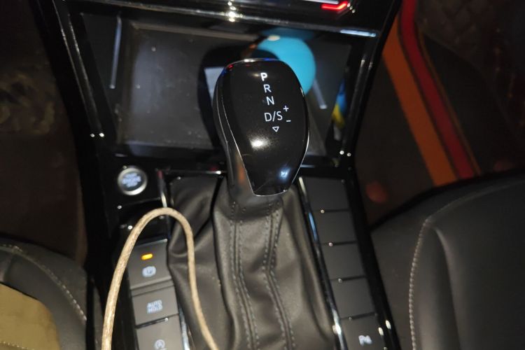 大众 帕萨特 2023款 330TSI 星空精英版中控内饰18