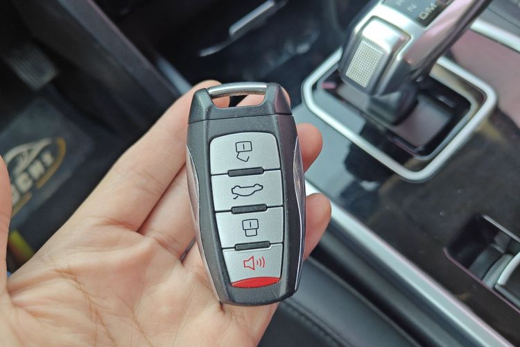 哈弗H6 2018款 红标 运动版 1.5T 自动两驱精英型中控内饰7001