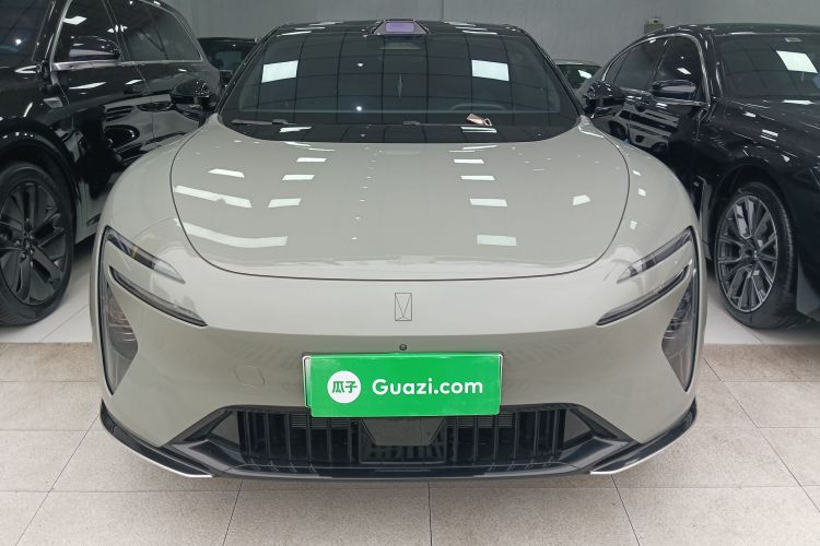 阿维塔06 2025款 Ultra纯电版车身外观2