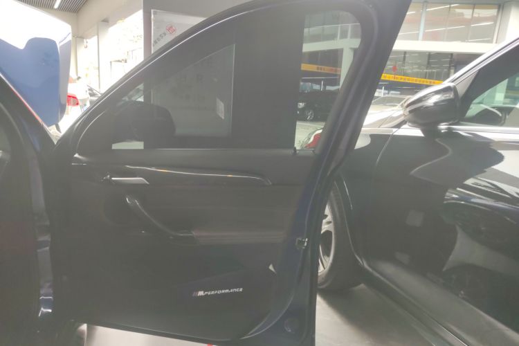 宝马X1 2020款 sDrive25Li 领先型中控内饰42