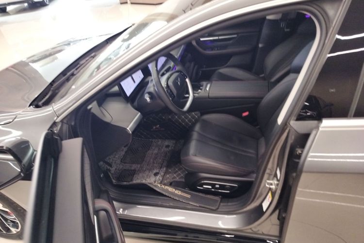 小鹏P7 2020款 586N中控内饰20