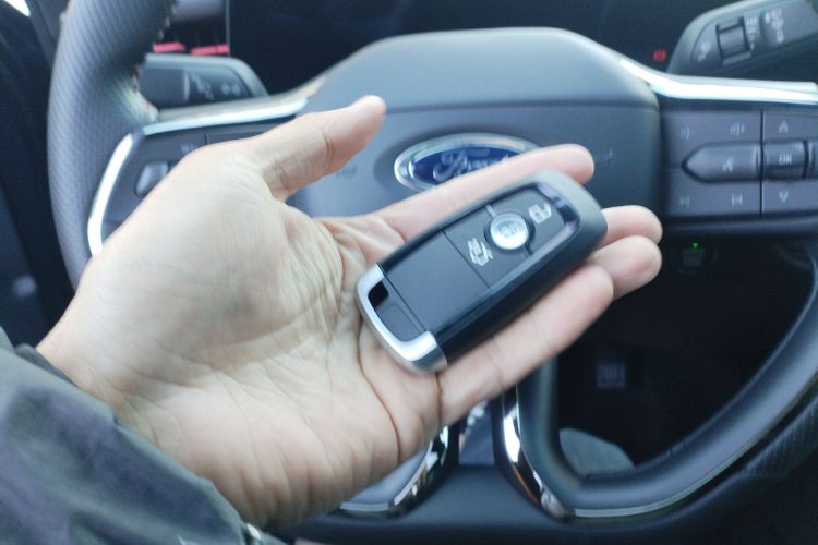 福特 蒙迪欧 2023款 1.5T E-混动 ST-Line中控内饰11