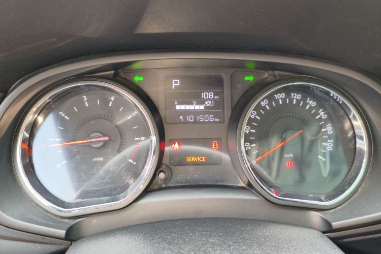 雪铁龙C3-XR 2015款 1.6L 自动先锋型局部细节14