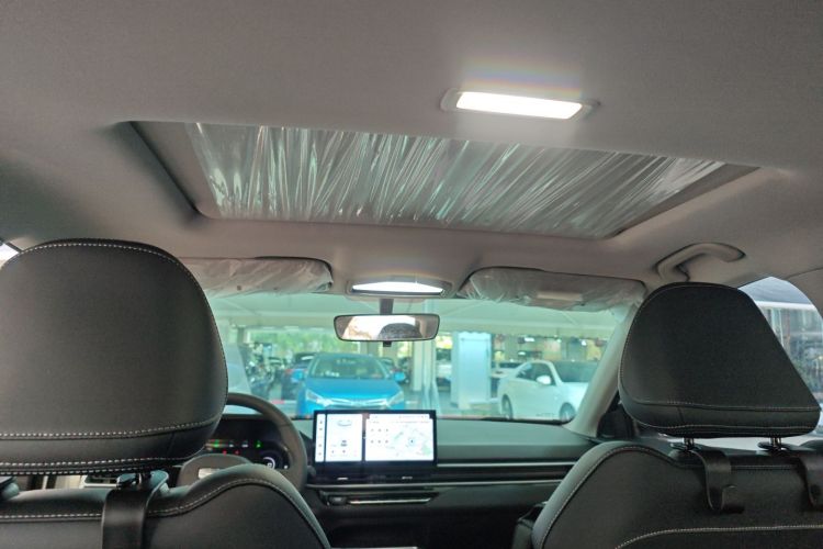 吉利汽车 帝豪 2025款 第4代 1.5L CVT尊贵型中控内饰22