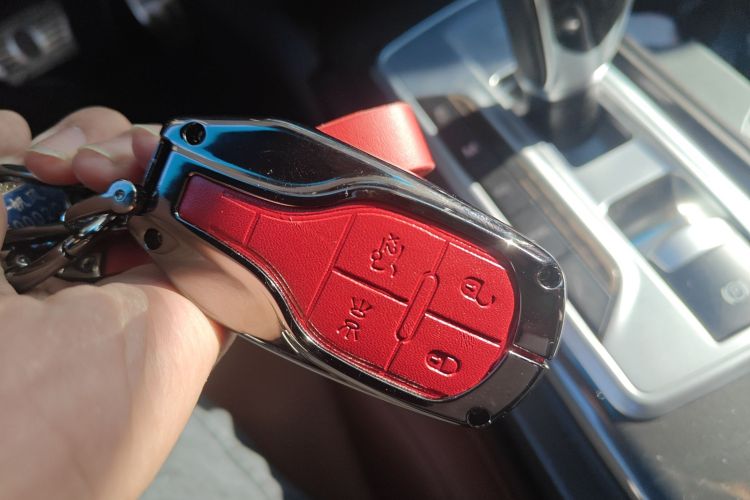 玛莎拉蒂 Ghibli 2014款 3.0T 标准版中控内饰11