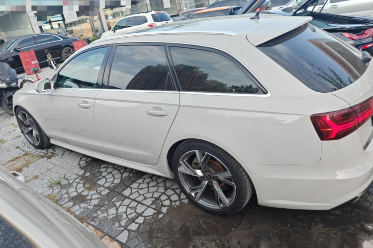 奥迪A6(进口) 2017款 Avant 40 TFSI 运动型车身外观4