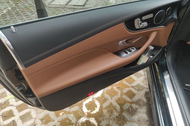 奔驰E级(进口) 2020款 E 260 轿跑车中控内饰7008