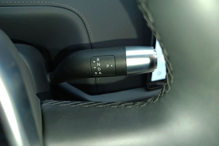 理想汽车 理想L9 2023款 Pro局部细节18