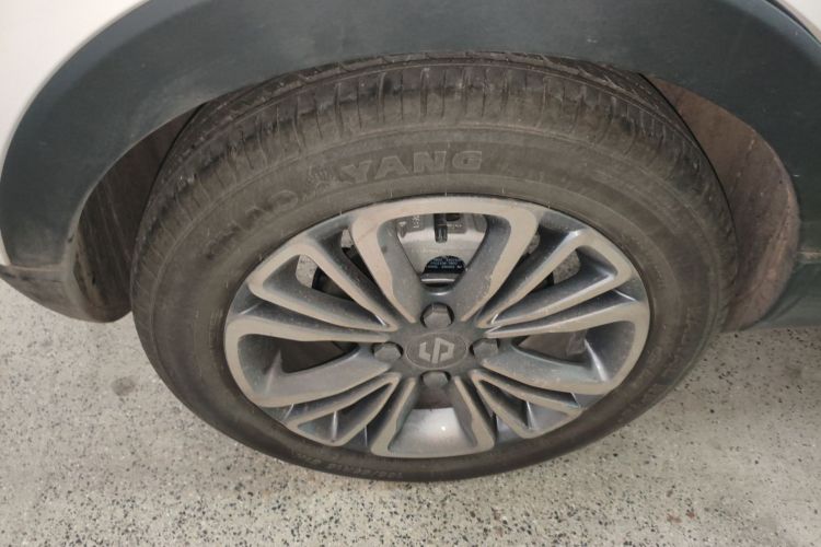 零跑汽车 零跑T03 2025款 403舒享版车身外观6008