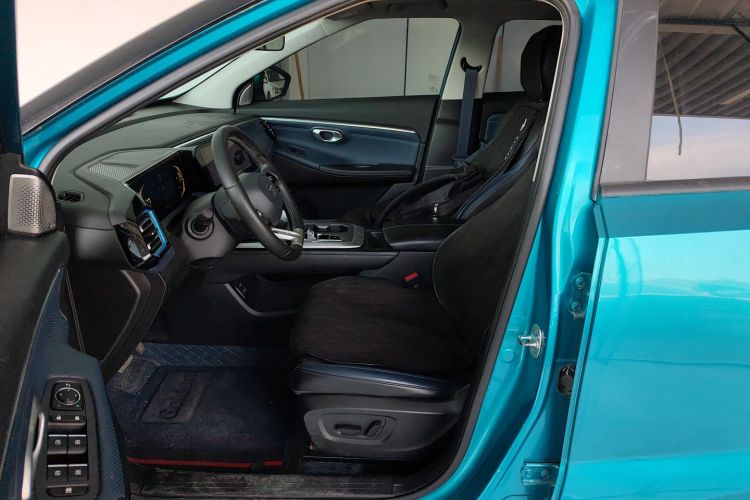 广汽传祺 传祺GS3 2023款 影速 270T R-STYLE版局部细节19