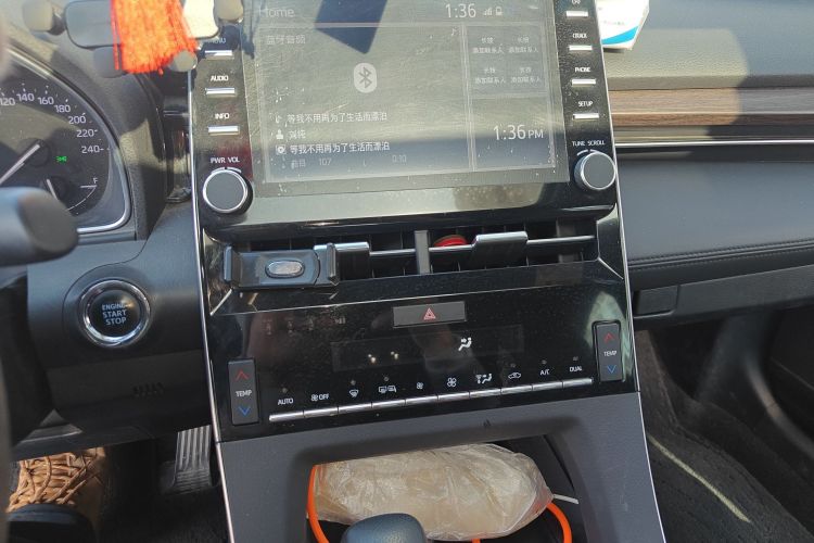 丰田 亚洲龙 2019款 2.0L 进取版 国VI中控内饰16