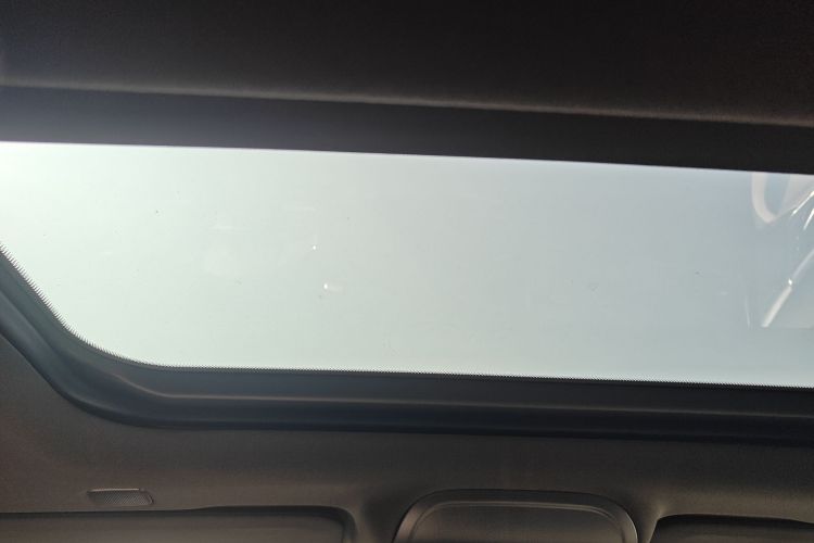 凯迪拉克CT5 2025款 28T 赛道性能版+巅峰赛道选装包中控内饰22