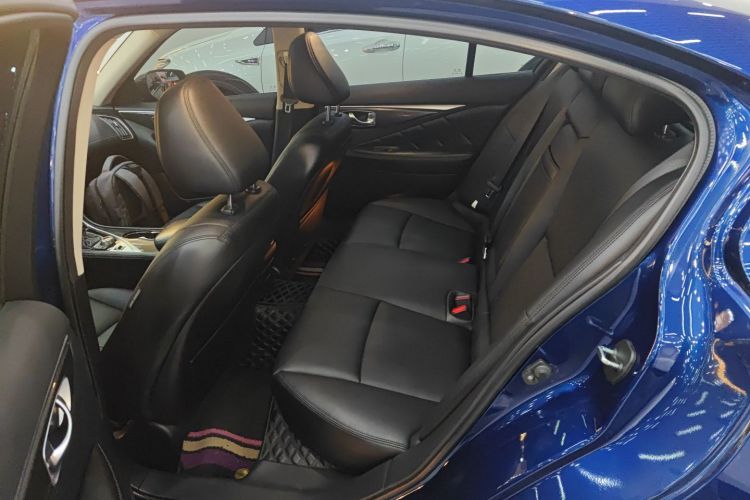 英菲尼迪Q50L 2018款 2.0T 舒适版 国VI中控内饰7004