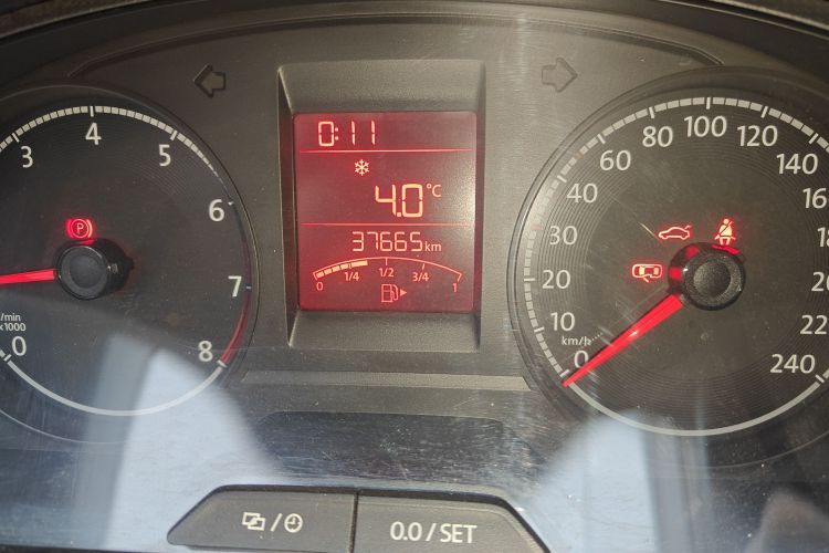 大众 桑塔纳 2016款 1.4L 手动风尚版中控内饰15