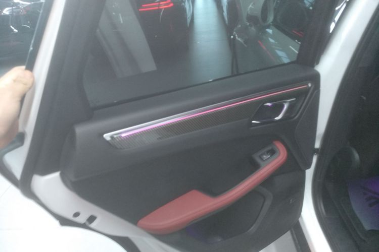 保时捷 2022款 Macan 2.0T中控内饰49