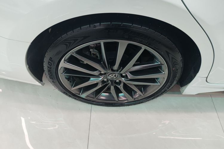 丰田 凯美瑞 2024款 双擎 2.0HXS 运动Plus版车身外观6008