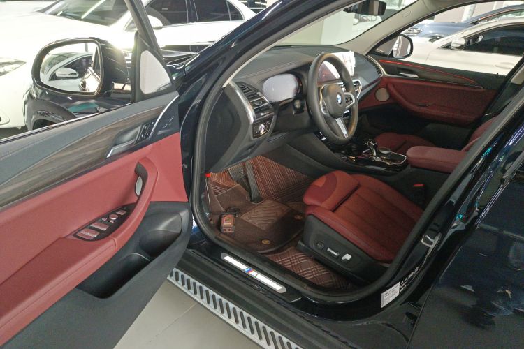 宝马X3 2022款 改款 xDrive30i 领先型 M曜夜套装中控内饰7003