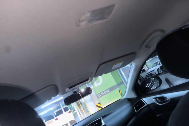 日产 轩逸 2024款 改款二 经典 1.6XE CVT舒适版中控内饰22