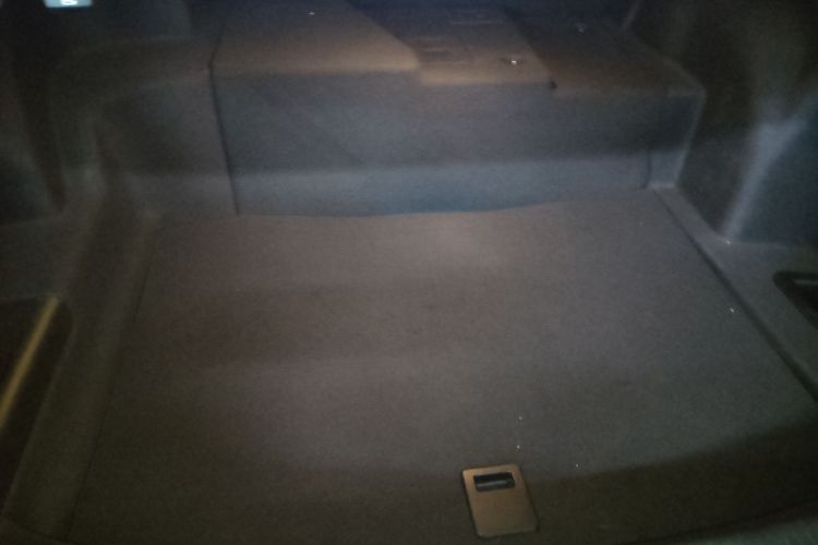 别克 君越 2018款 30H 精英型局部细节23