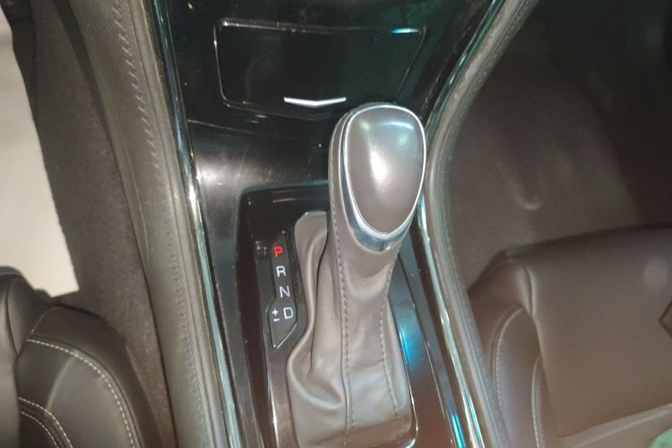 凯迪拉克ATS-L 2017款 28T 技术型中控内饰18