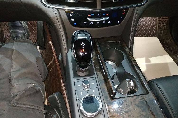 凯迪拉克CT6 2022款 28T 豪华型局部细节18