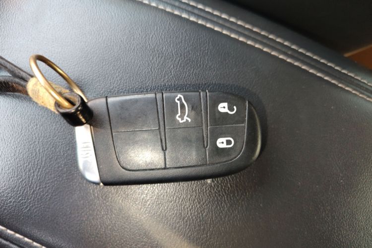 菲亚特 菲翔 2015款 1.4T 自动劲享版中控内饰7001