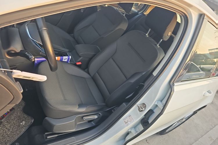 大众 高尔夫 2017款 230TSI 自动舒适百万辆纪念版中控内饰19