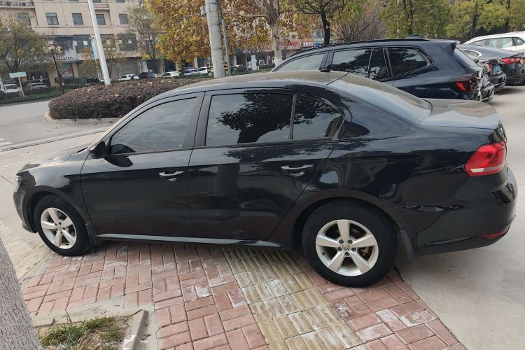 大众 朗逸 2015款 1.6L 自动风尚版车身外观4