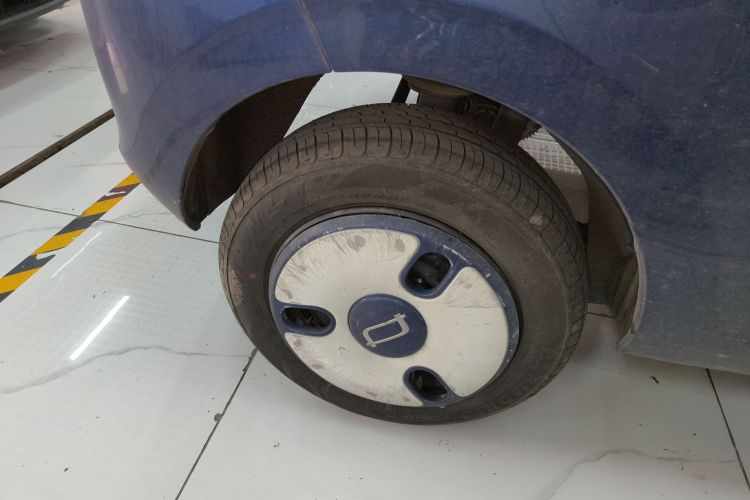 奔腾小马 2024款 170km 活力马车身外观6003